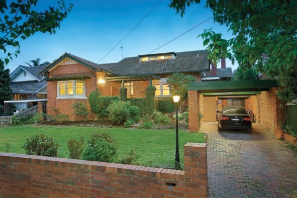 30 Miller Grove KEW