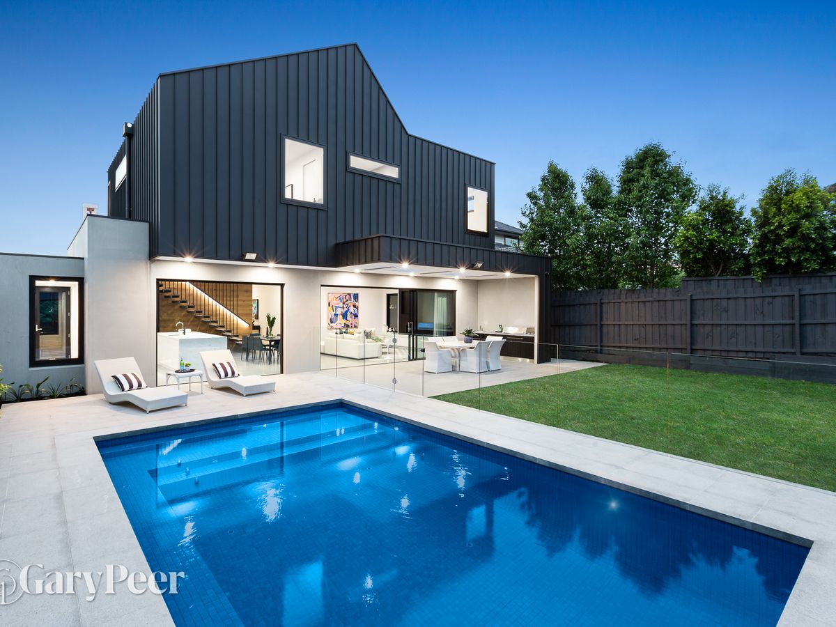 30 Moore Street CAULFIELD SOUTH