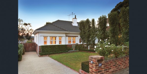 30a Peate Avenue GLEN IRIS