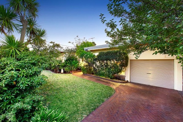 31 McHenry Street ST KILDA EAST