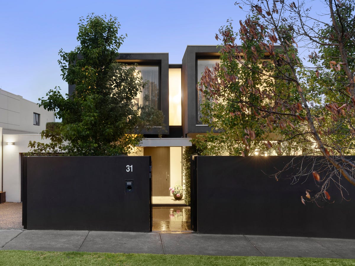 31 Robinson Street BRIGHTON EAST