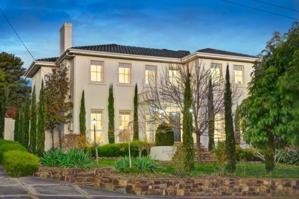32 Beckett Street BALWYN
