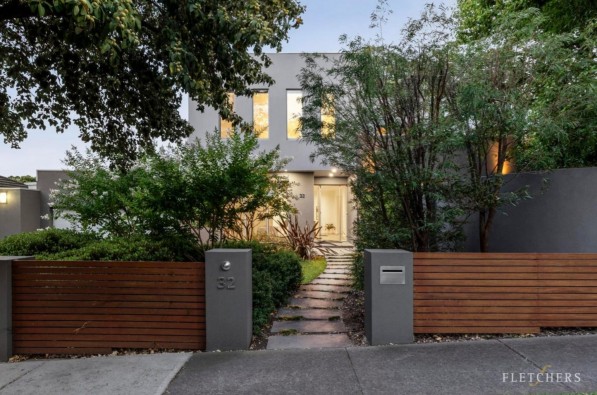 32 Bourne Road GLEN IRIS