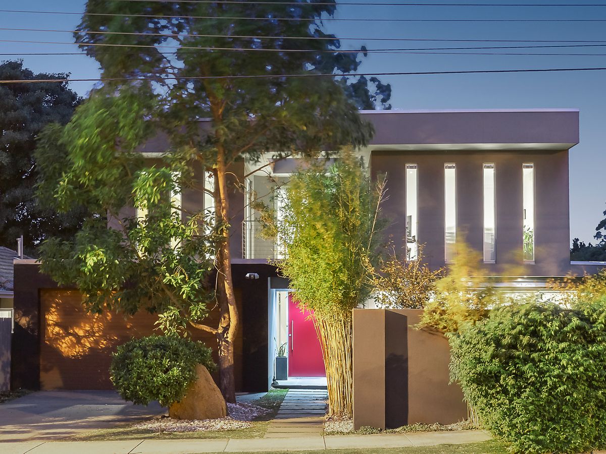 32 Cummins Road BRIGHTON EAST