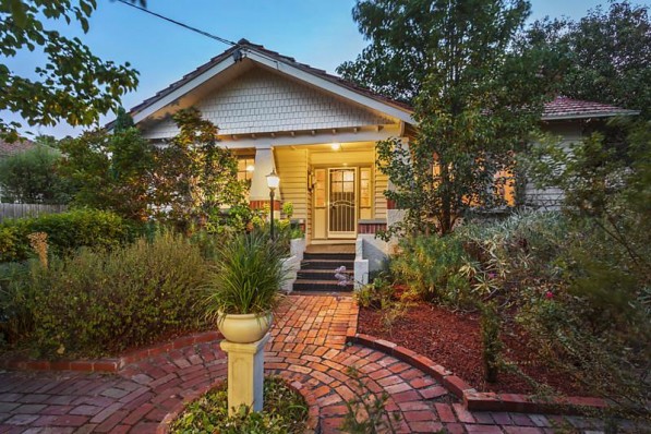 32 Lindsay Street MCKINNON