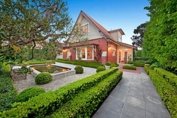 32 Service Street HAMPTON
