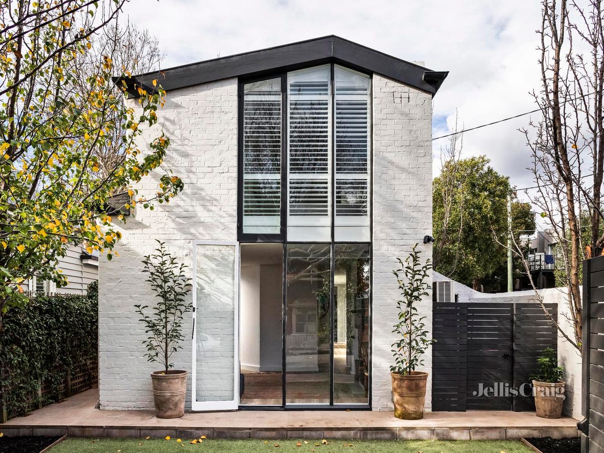 32 Trinian Street PRAHRAN