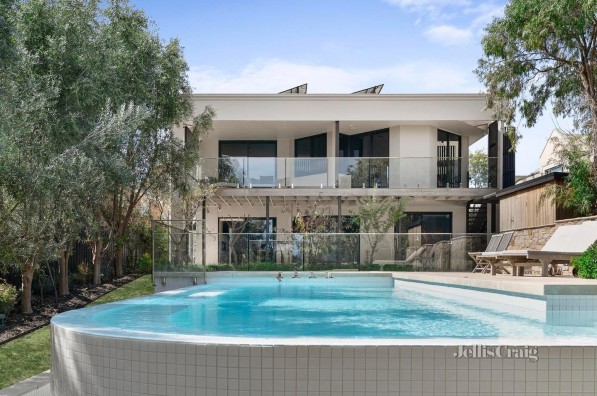 3383 Point Nepean Road SORRENTO