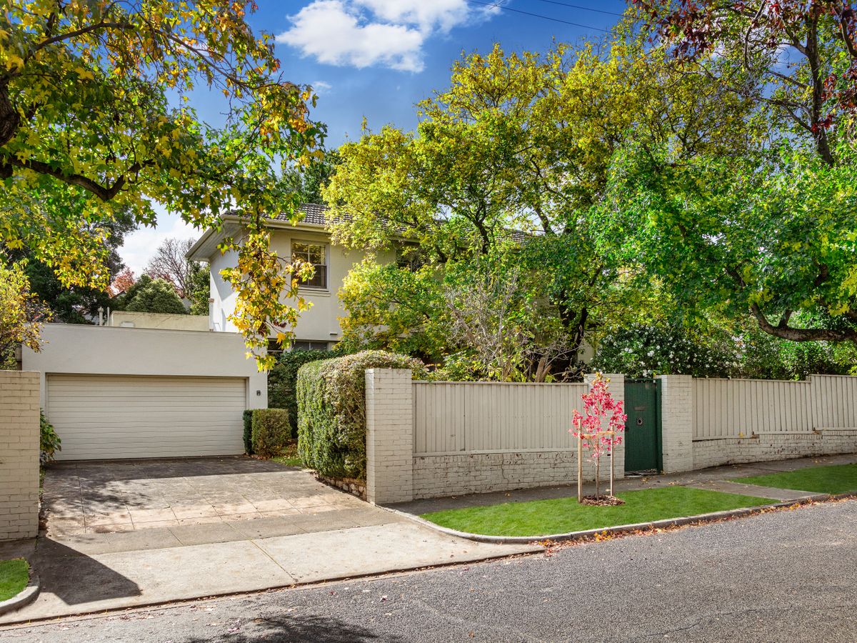 33 Montalto Avenue TOORAK