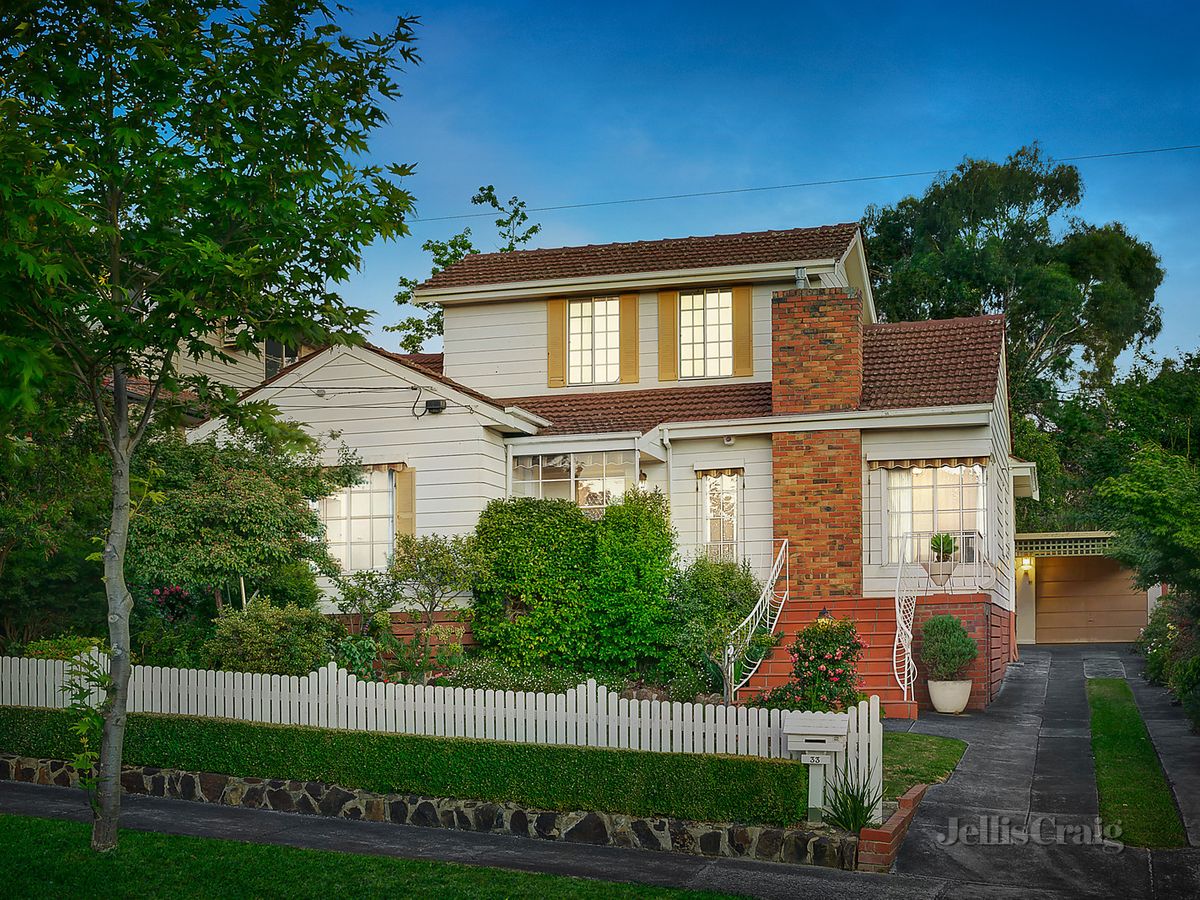 33 Newton Street SURREY HILLS