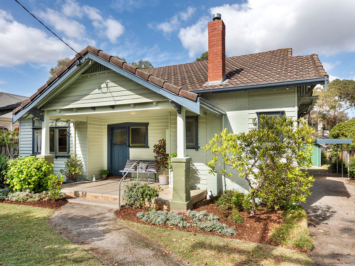 34 Campbell Street KEW