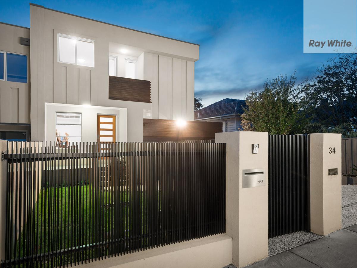 34 Peate Avenue GLEN IRIS