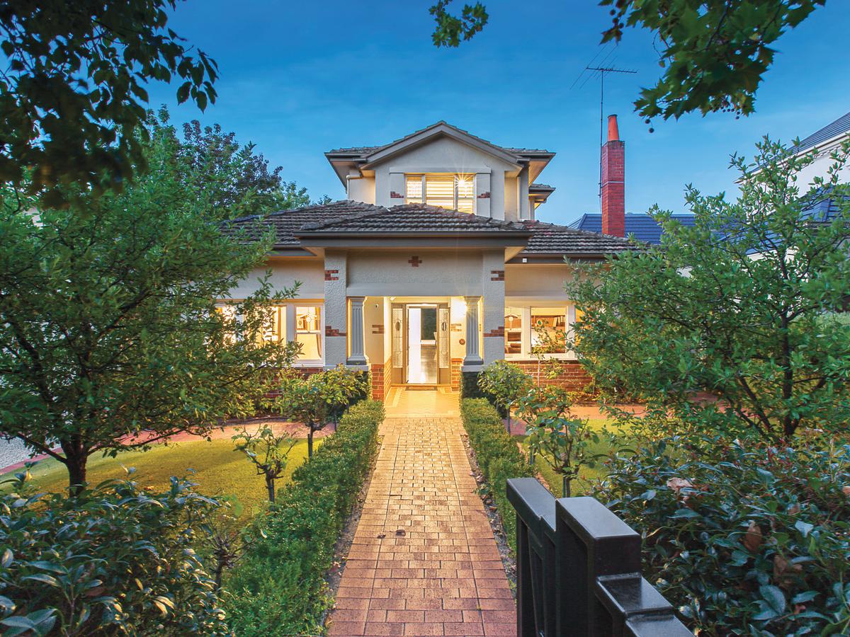 37a Kent Road SURREY HILLS