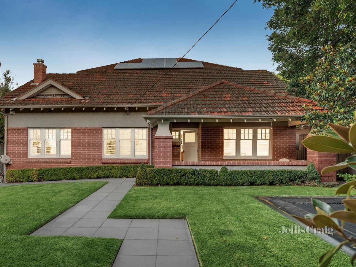 38 Montclair Avenue BRIGHTON