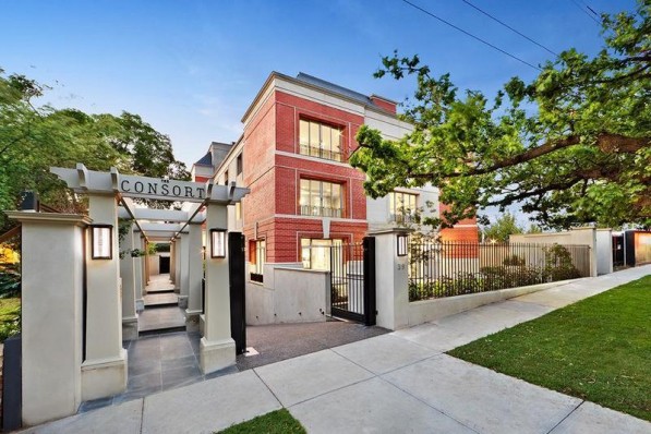 39 Carson Street KEW