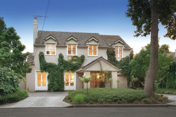 3 Crossakiel Court HAWTHORN