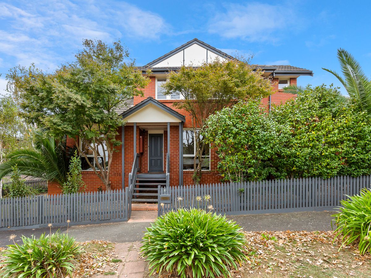 3 Keen Street GLEN IRIS