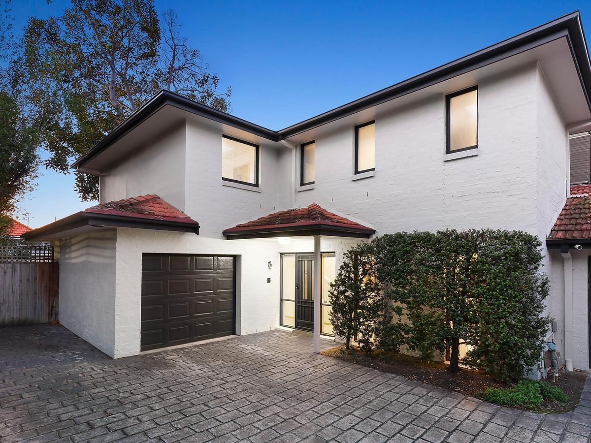 4/16 Dickens Street ELWOOD
