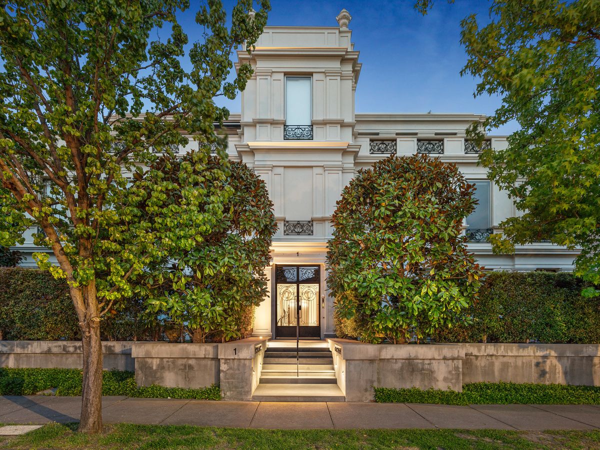 4/1 Tintern Avenue TOORAK
