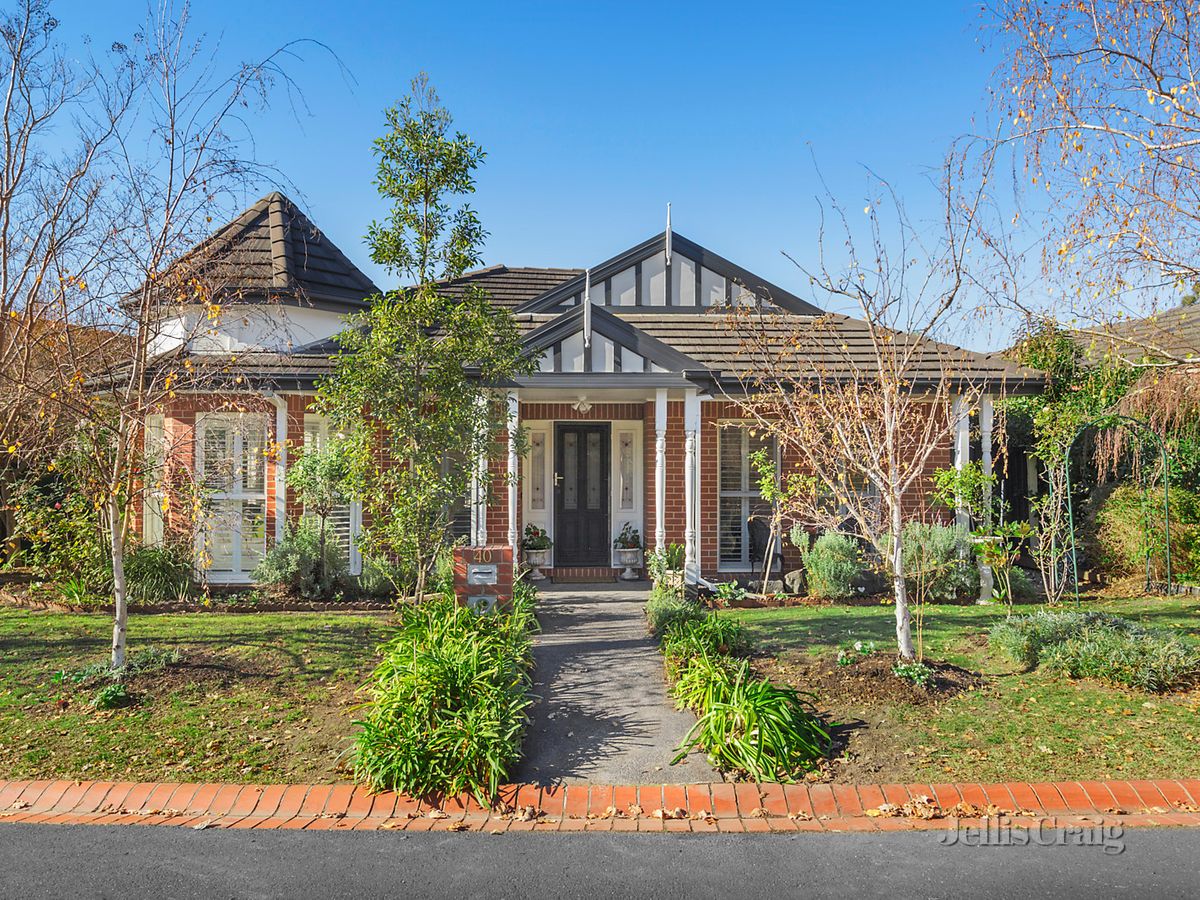 40 Vaughan Crescent KEW