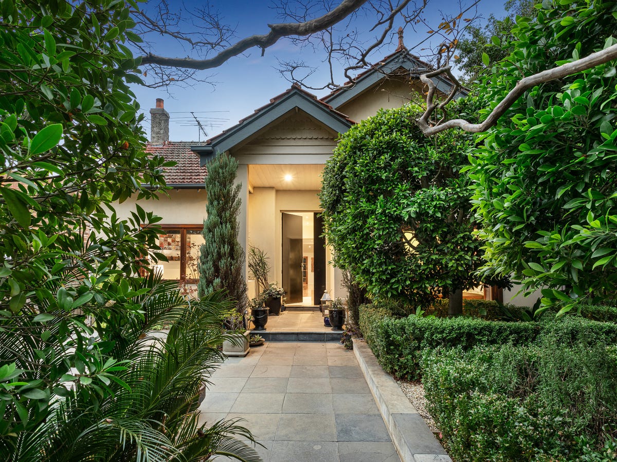 42 Barrington Avenue KEW