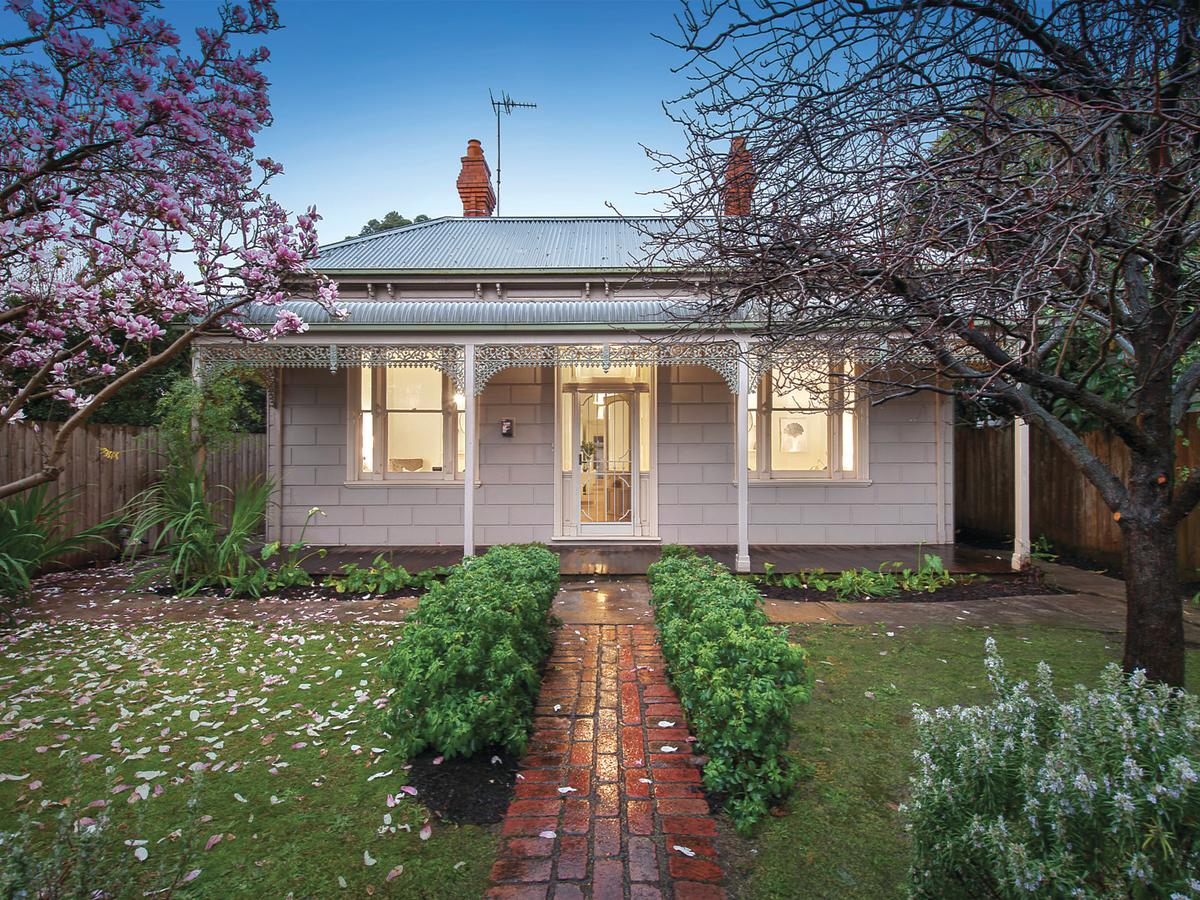 42 Llaneast Street ARMADALE