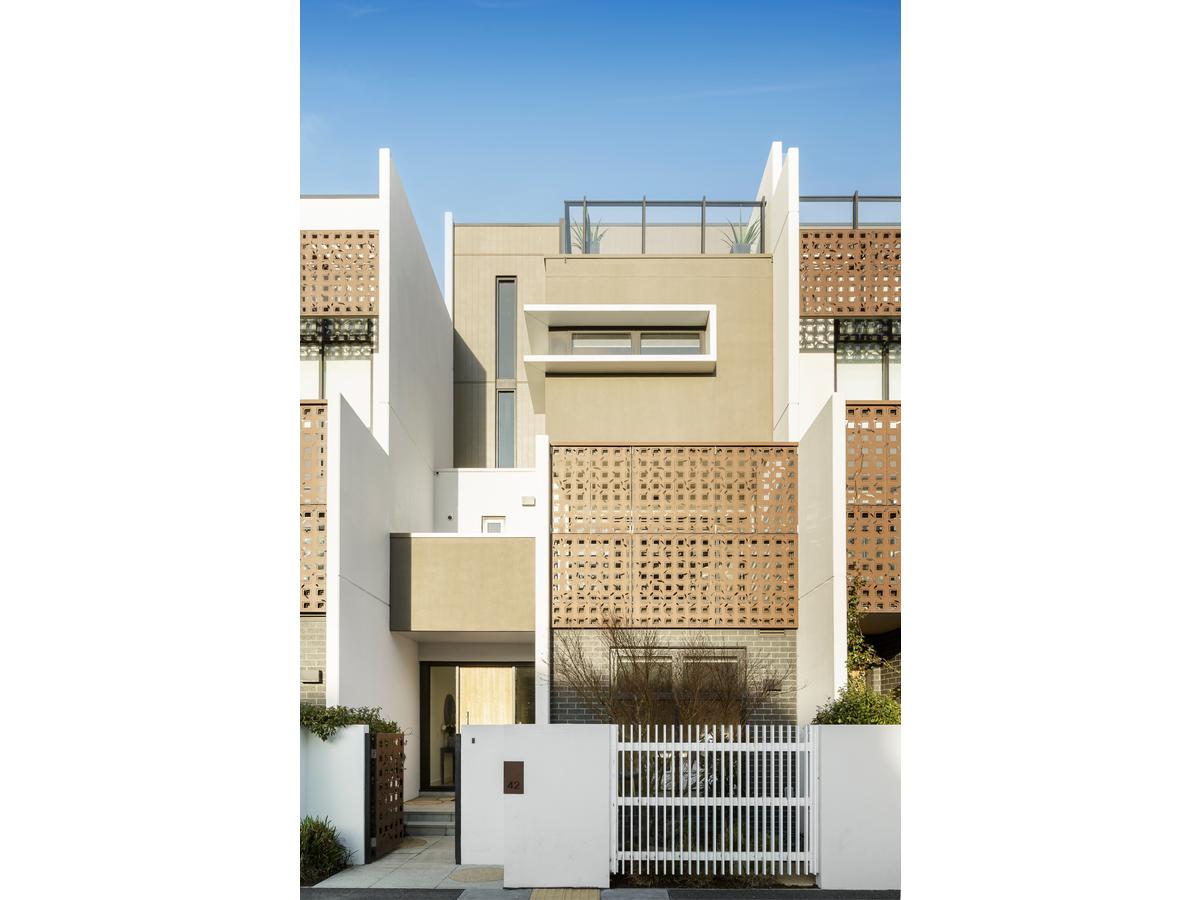42 Pickles Street ALBERT PARK