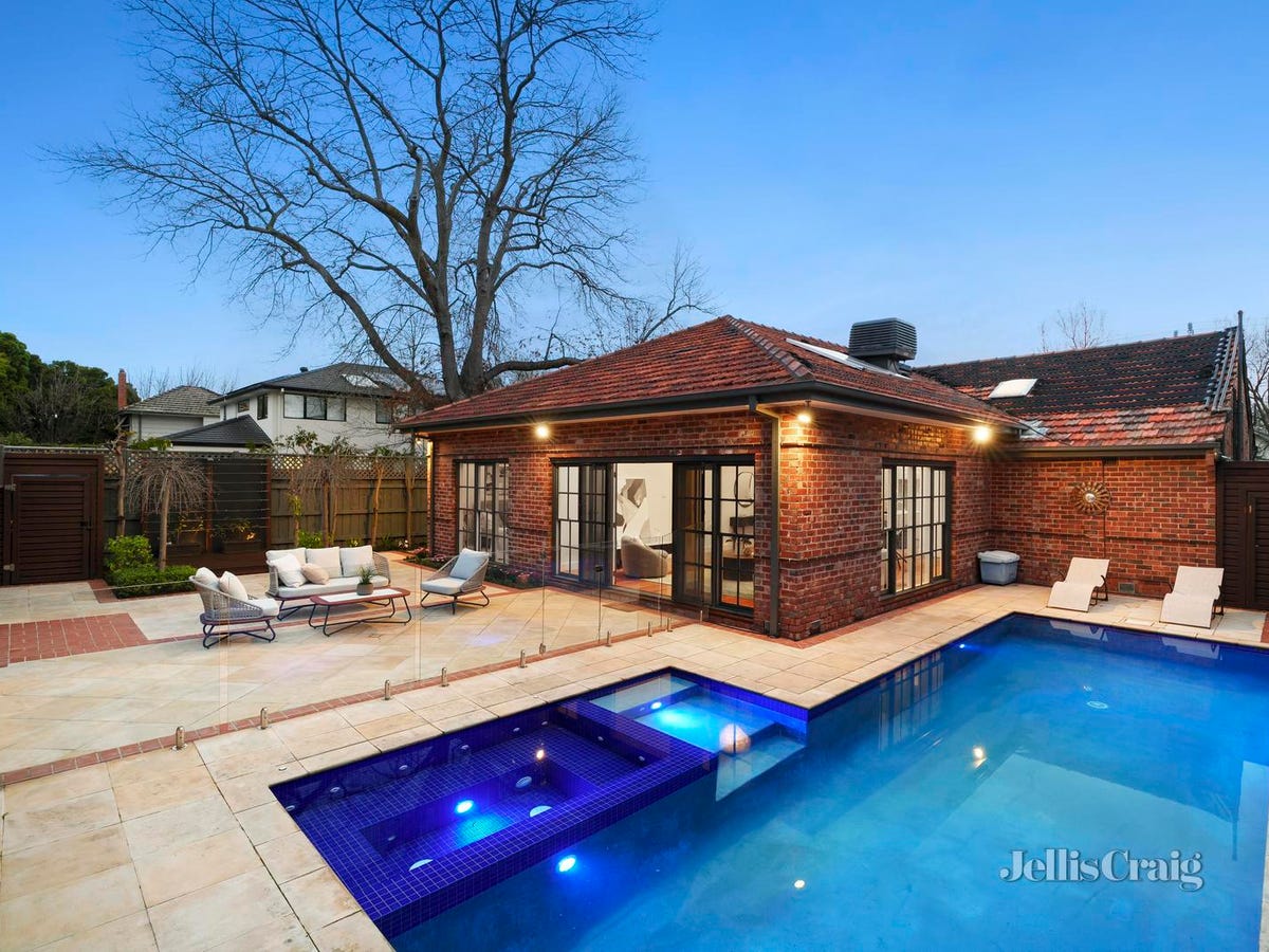 43 Albion Road GLEN IRIS