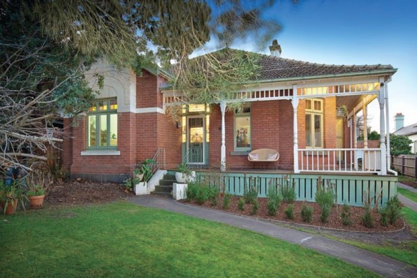 43 Chaucer Crescent CANTERBURY