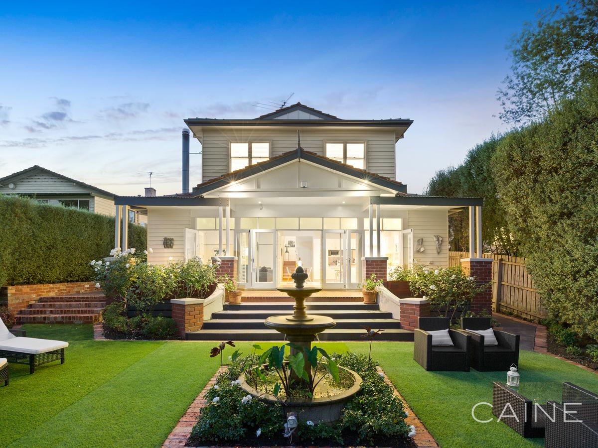 46 Park Crescent KEW