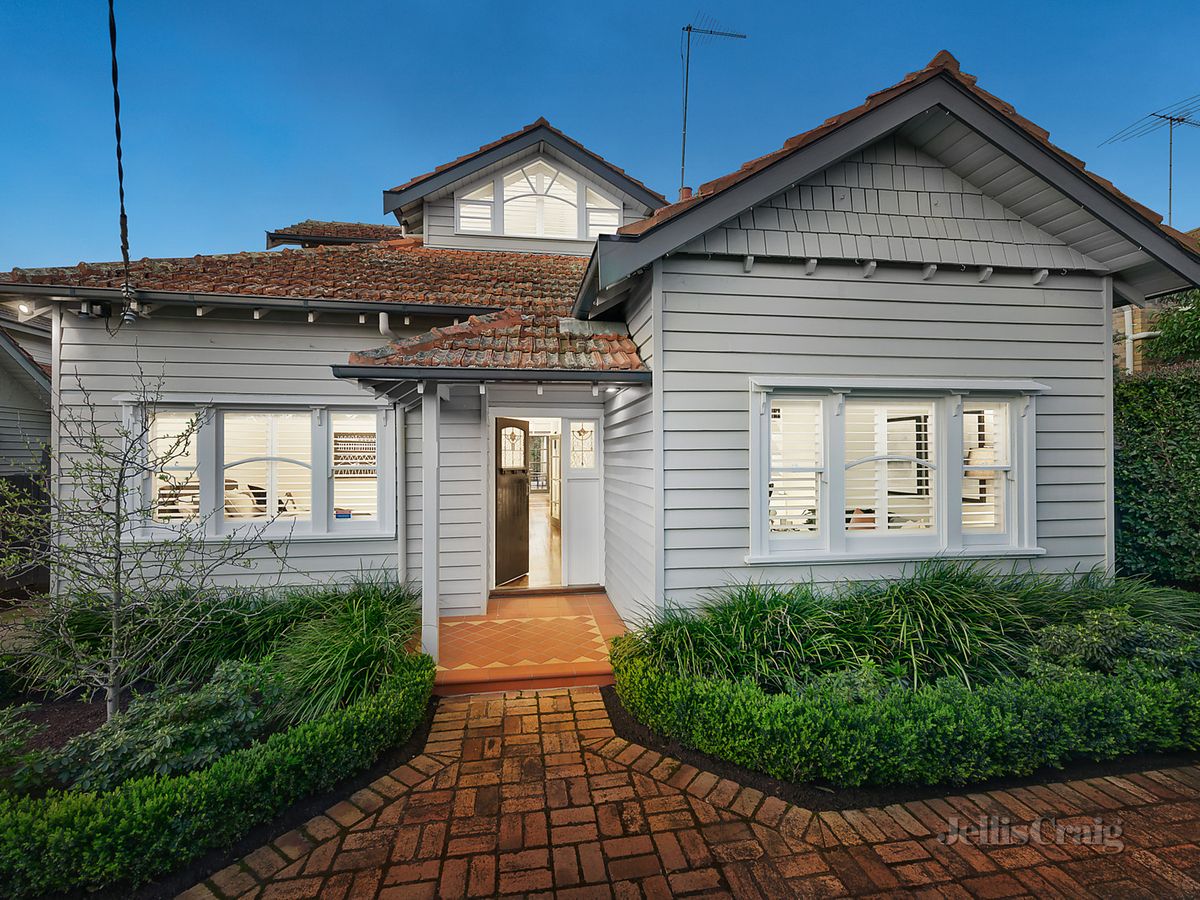 49 Kerferd Road GLEN IRIS