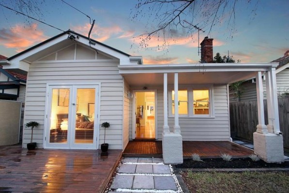 4 Exhibition Street MCKINNON