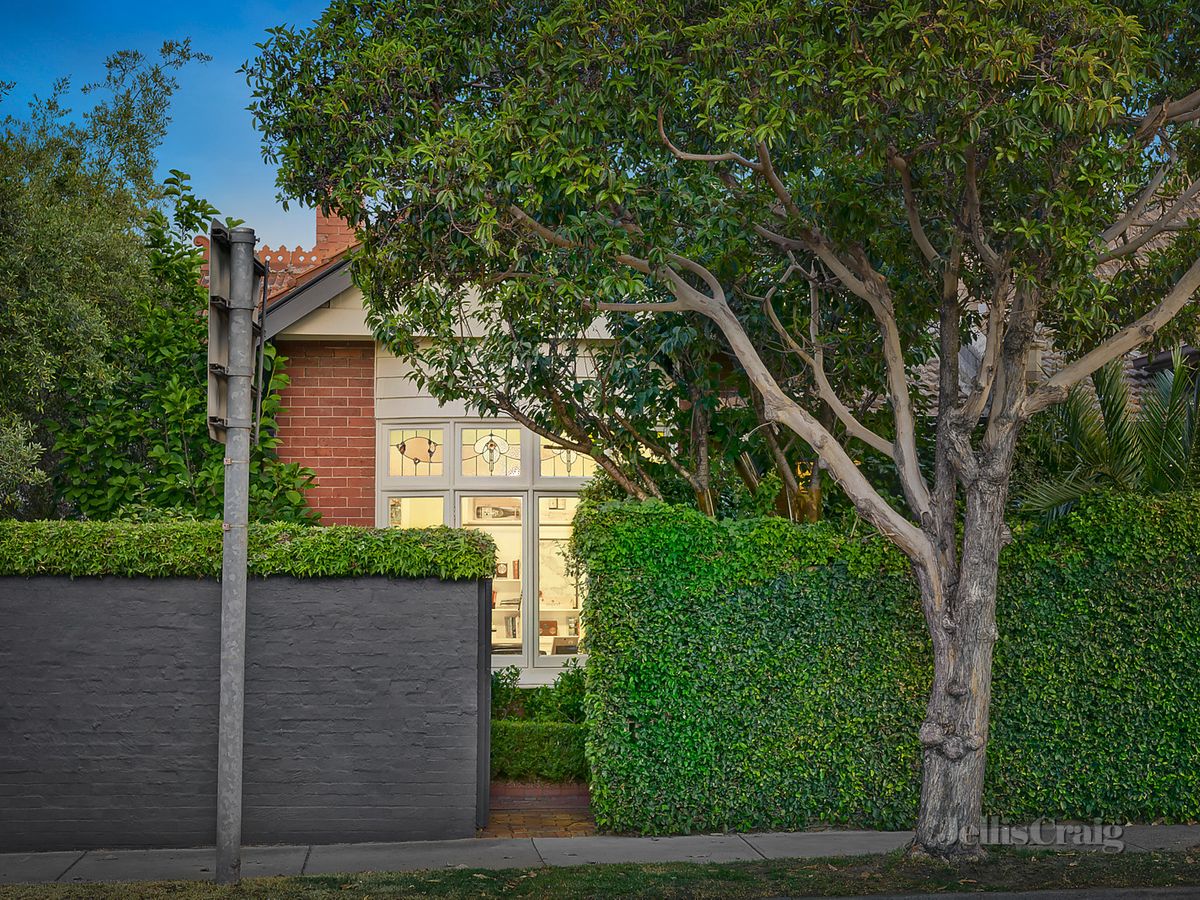 4 Kooyong Road ARMADALE