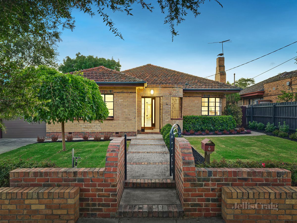 4 Moira Avenue CARNEGIE
