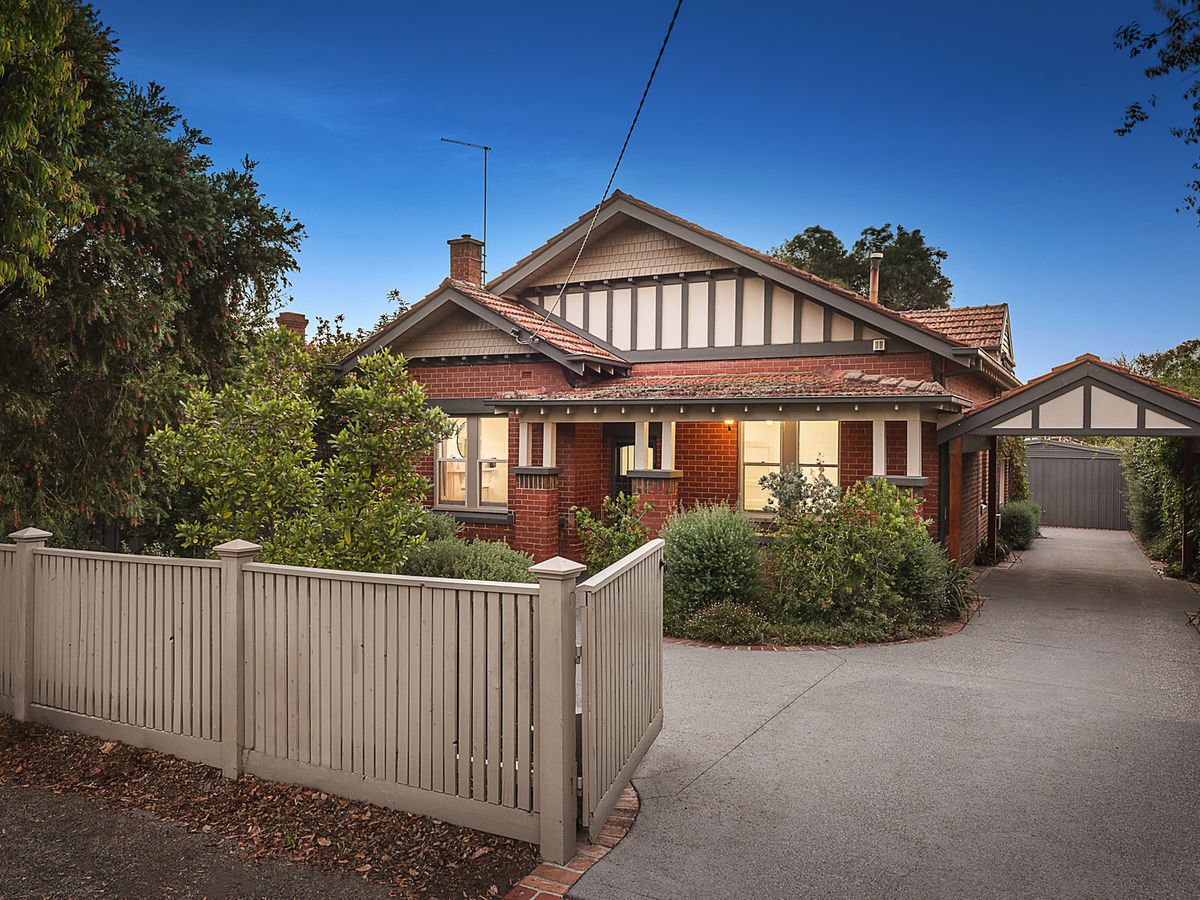 4 Victor Road GLEN IRIS