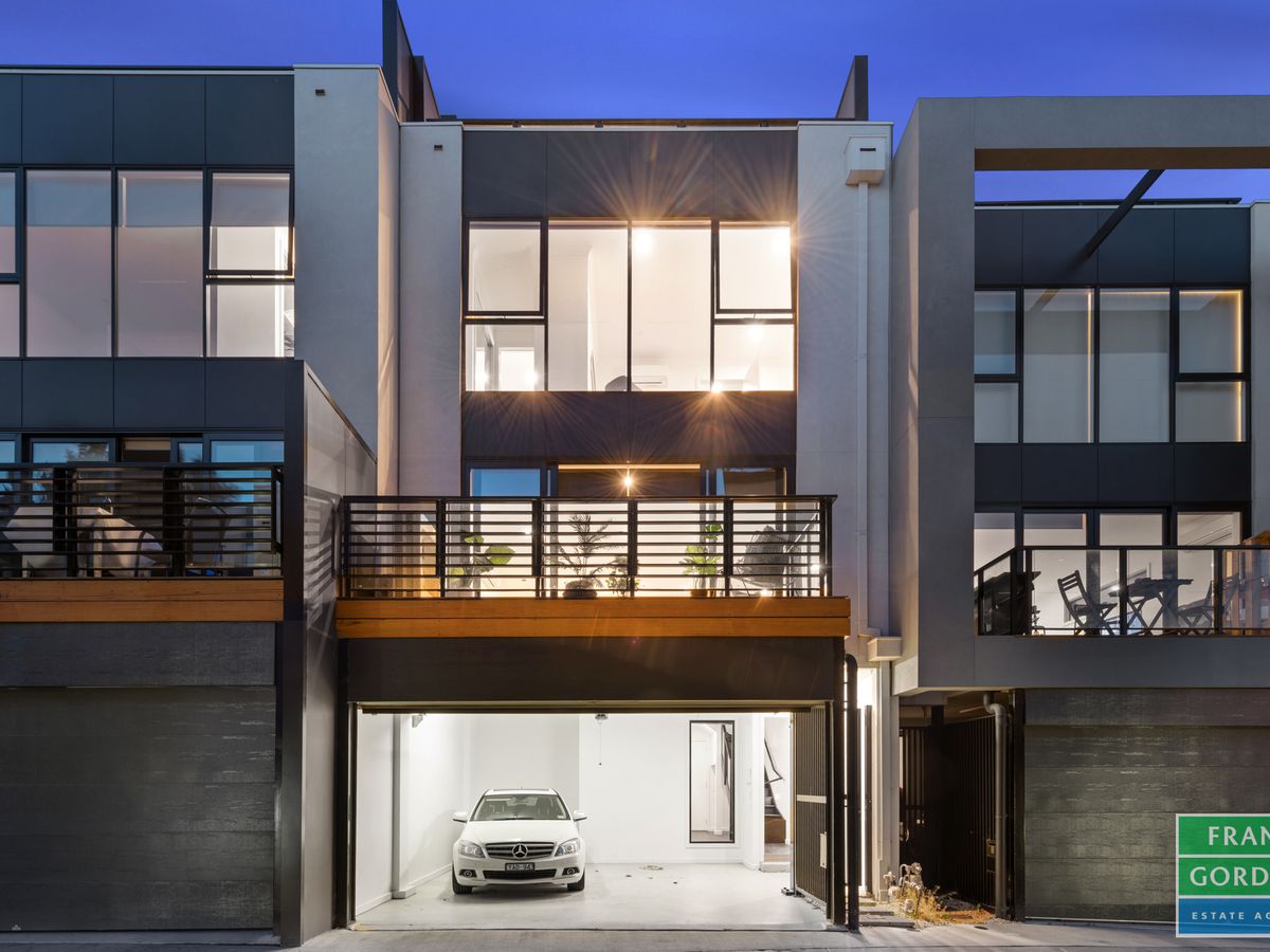 4 Workers Street PORT MELBOURNE