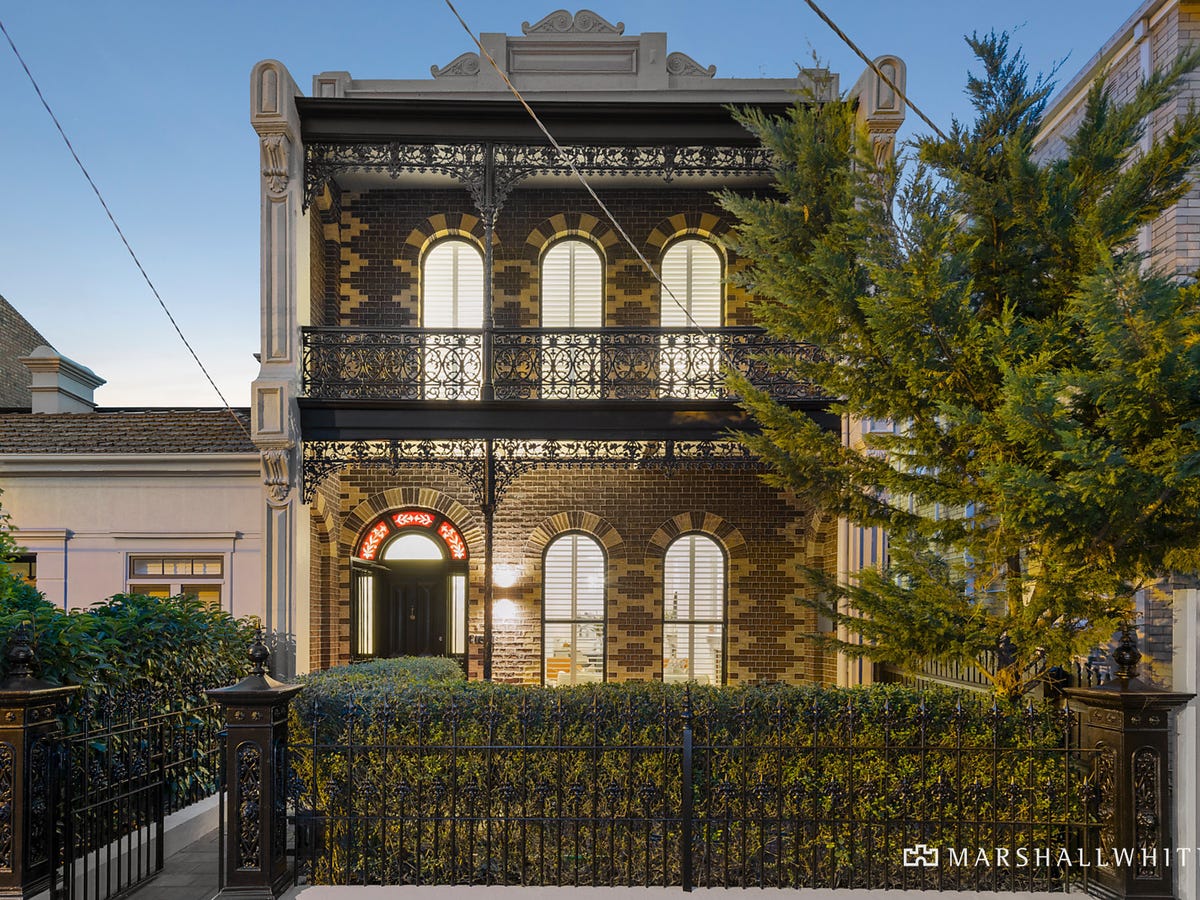 53 Canterbury Road MIDDLE PARK
