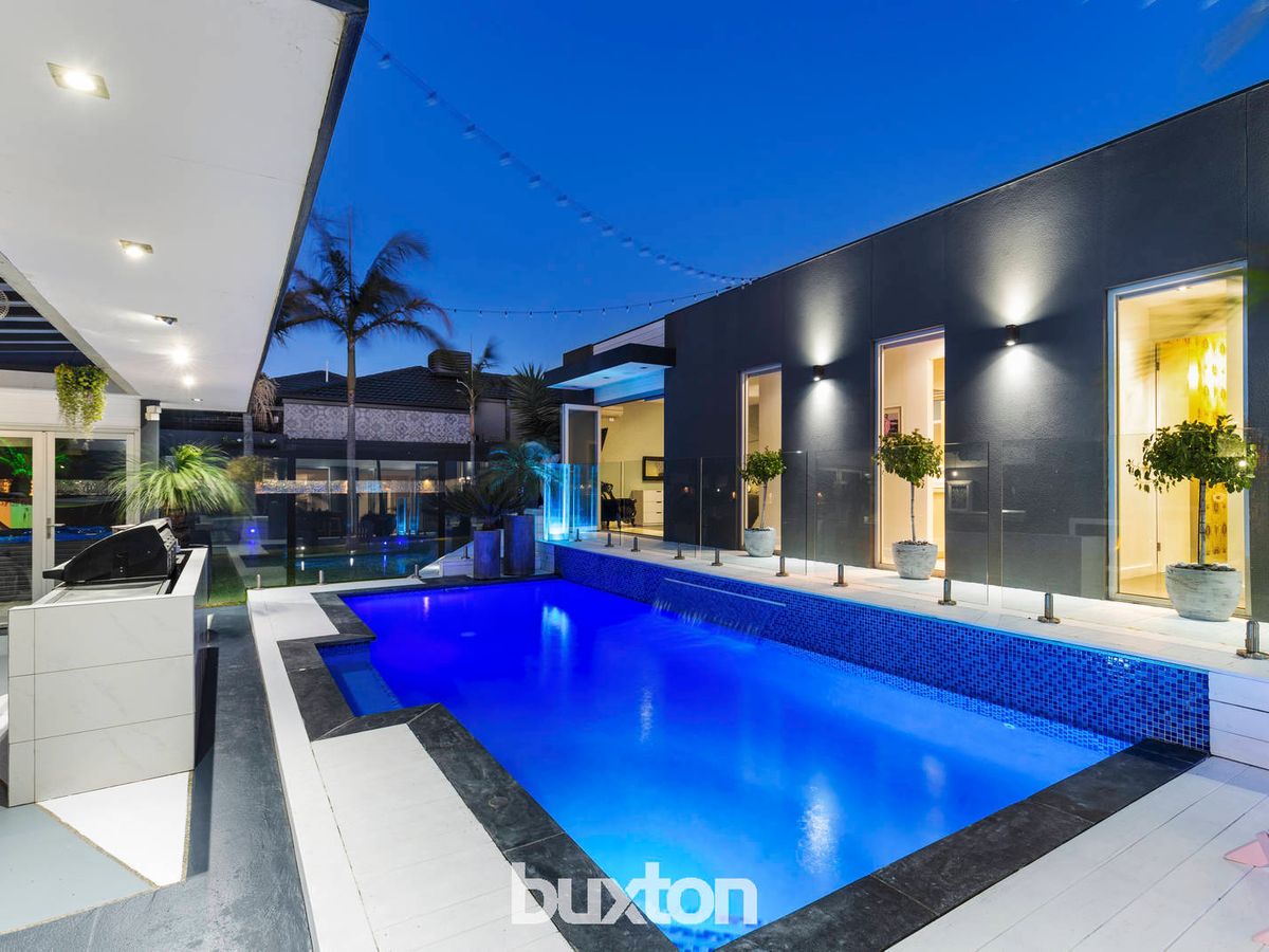 544 Bluff Road HAMPTON