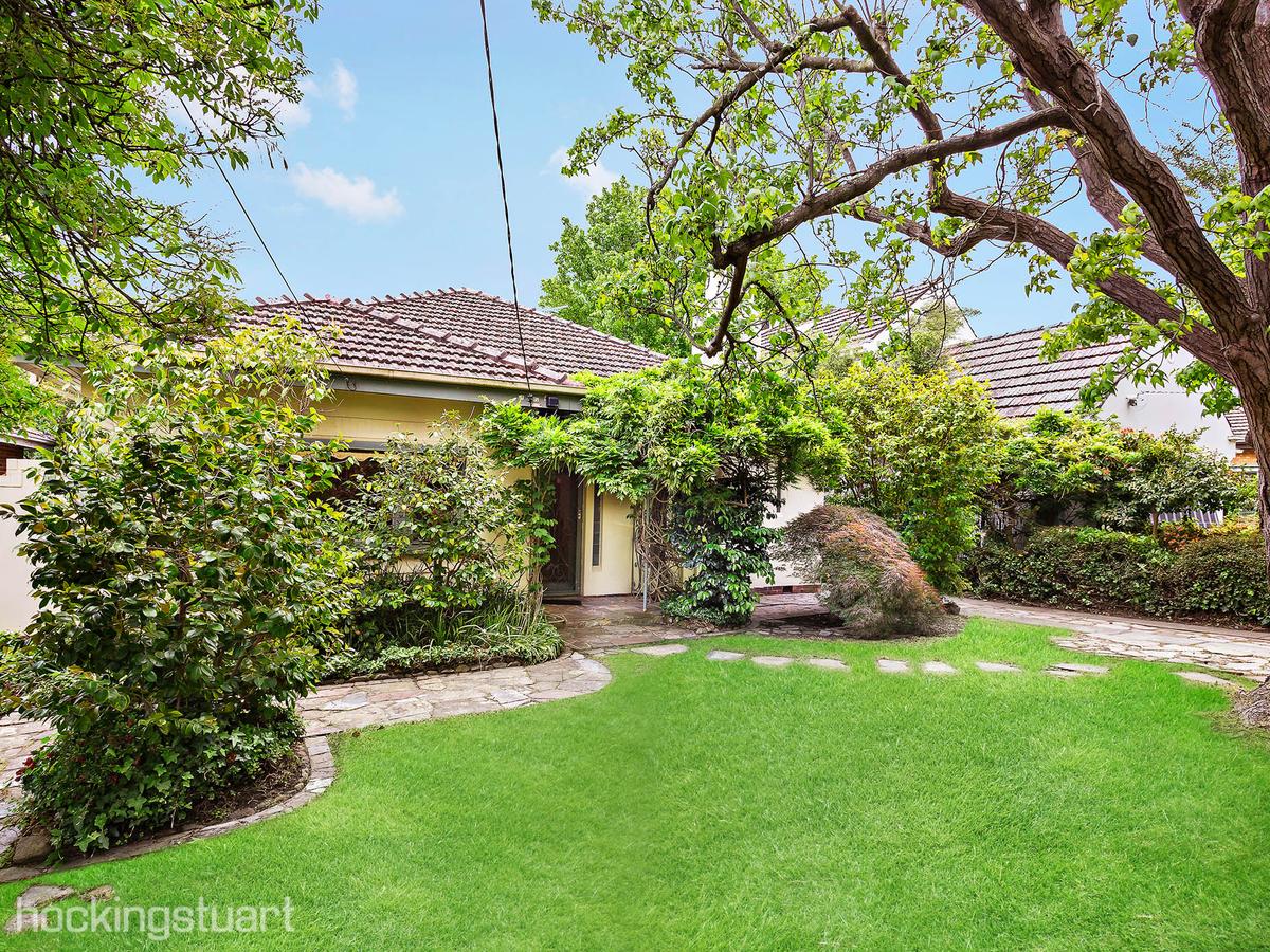 54 Brandon Street GLEN IRIS