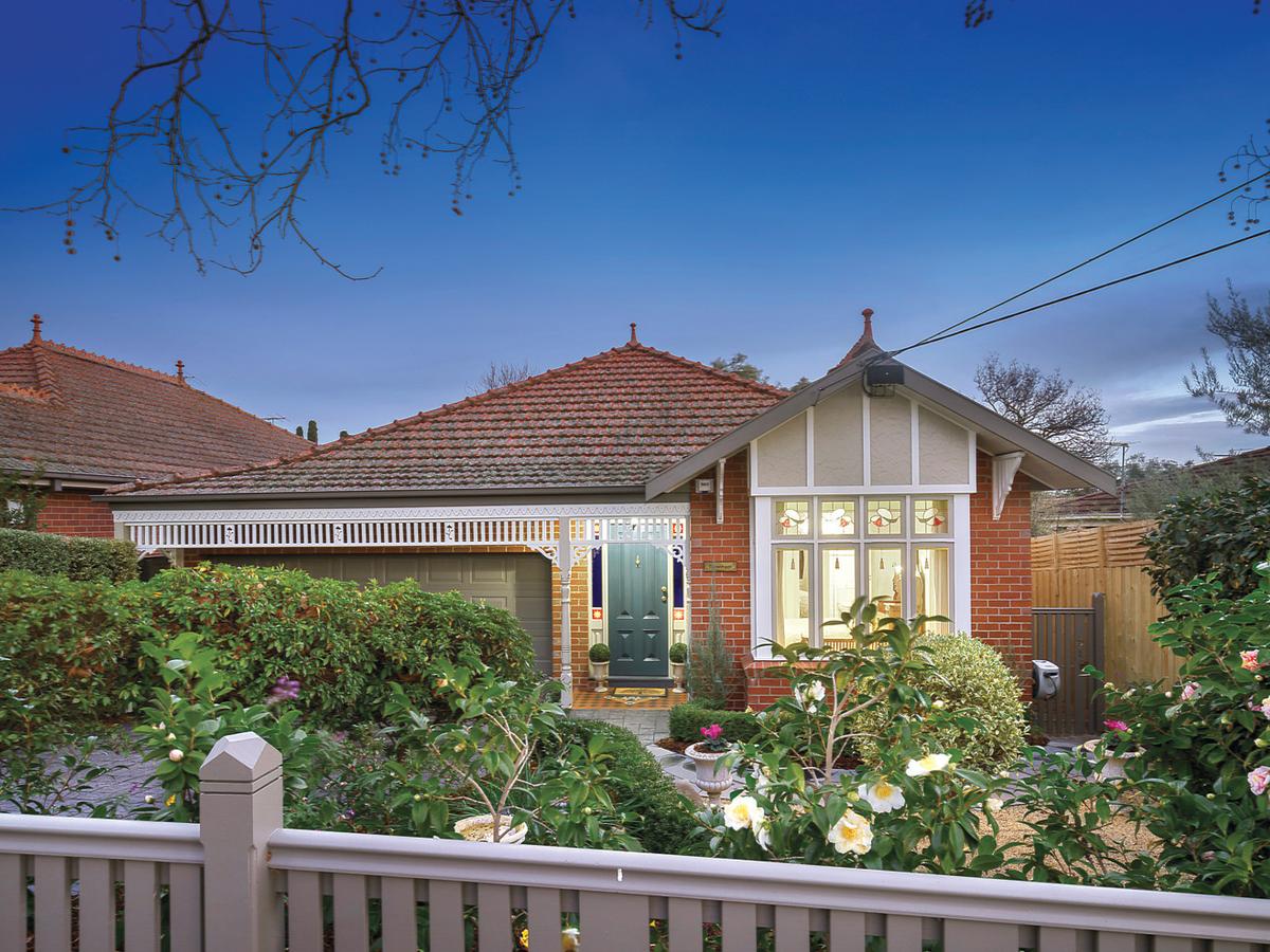 54 Shepherd Street SURREY HILLS