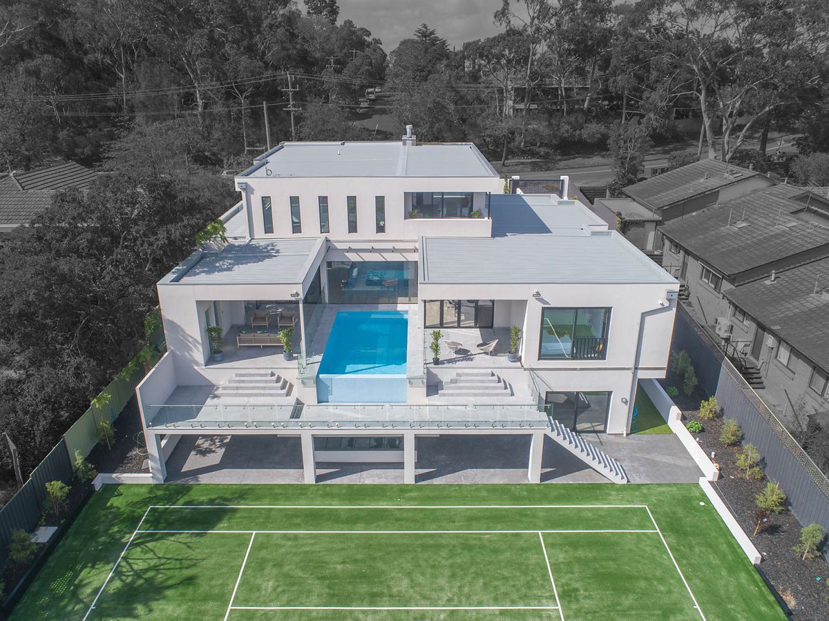 57 Yarrbat Avenue BALWYN