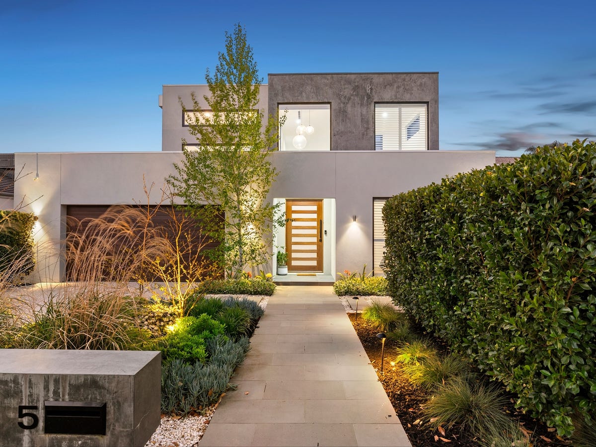 5 Davey Avenue BRIGHTON EAST