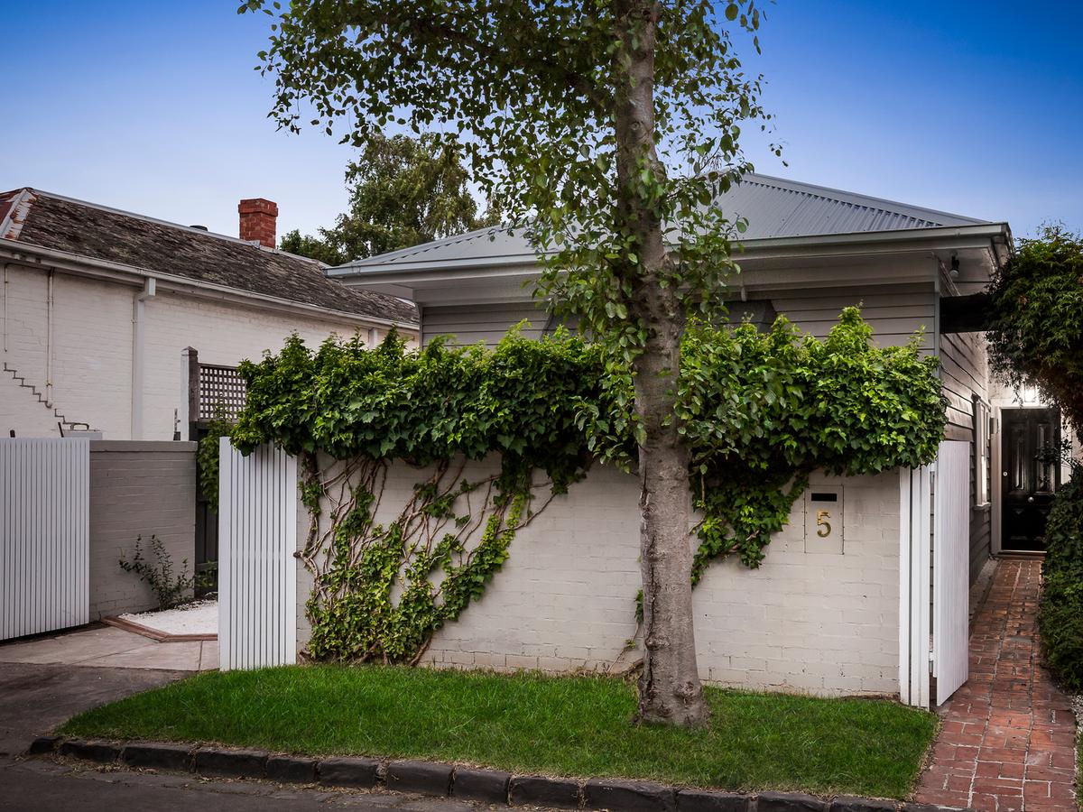 5 Eileen Street ARMADALE