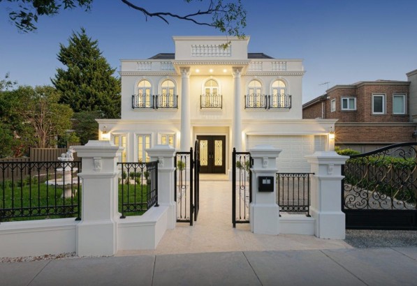 5 Hertford Crescent BALWYN