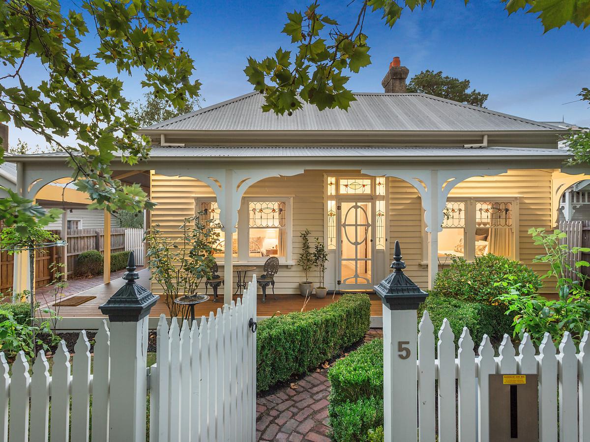 5 Junction Road SURREY HILLS
