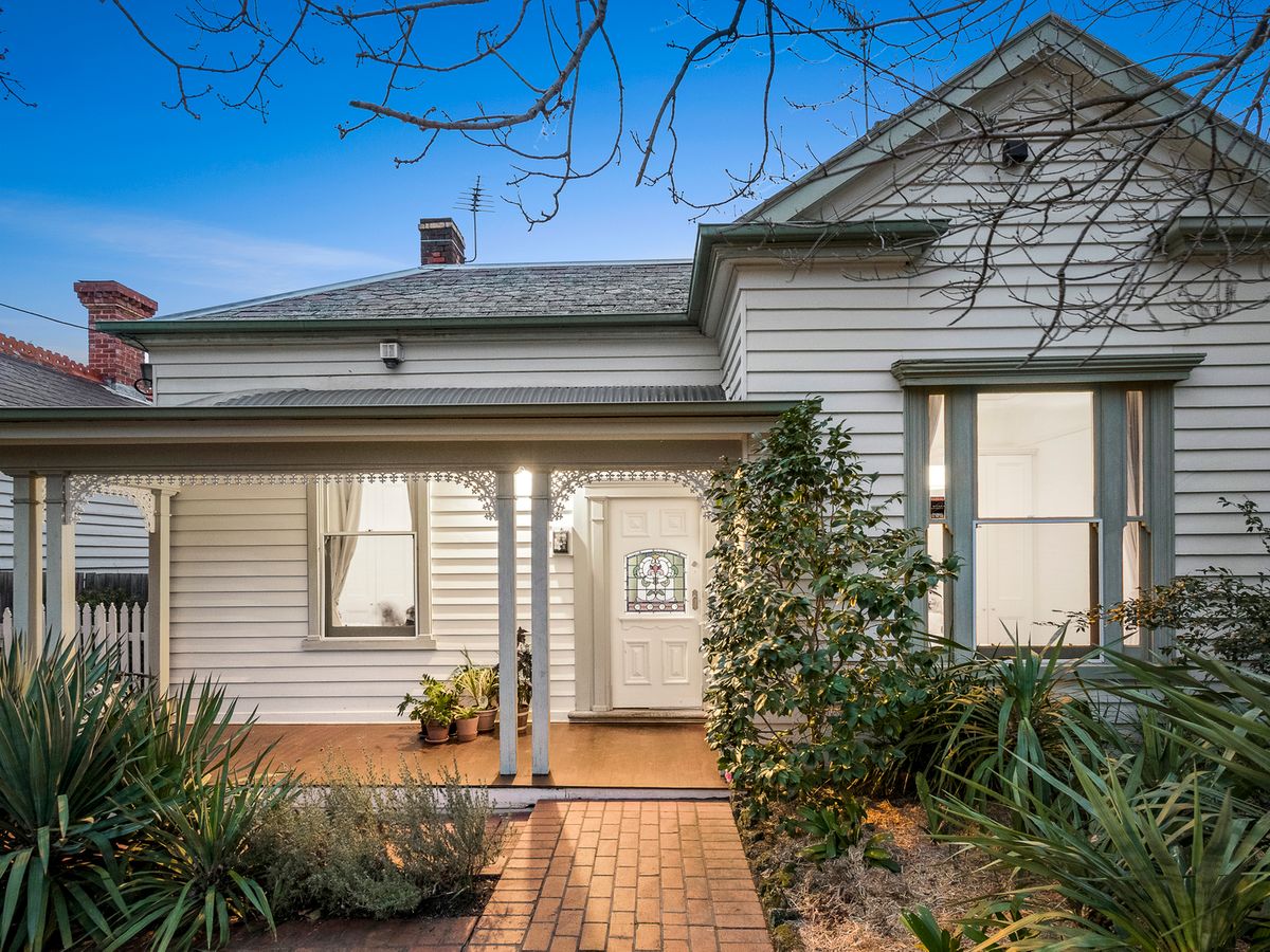 5 Seymour Avenue ARMADALE