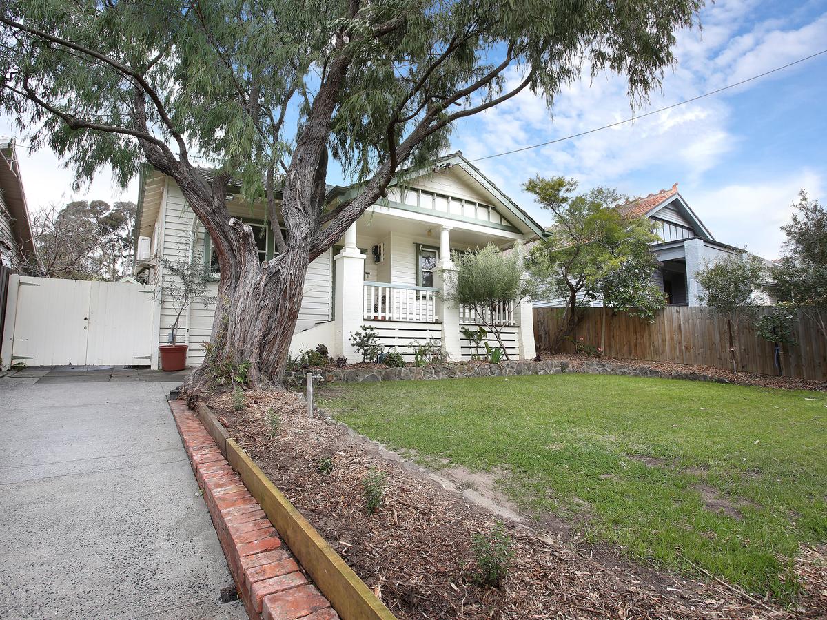 60 Parkhill Road KEW