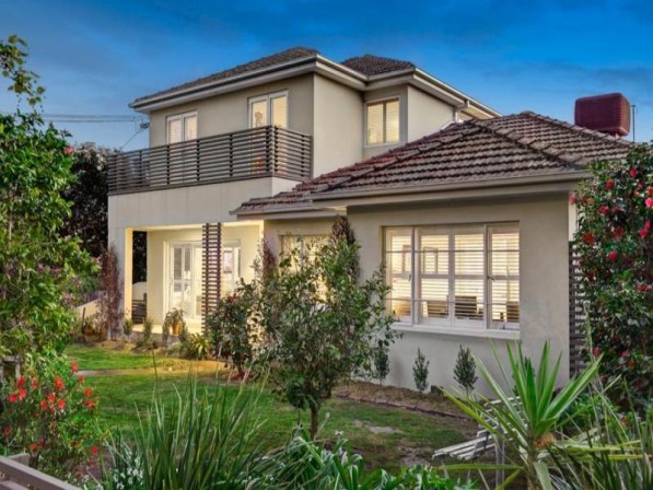 61 McArthur Road IVANHOE EAST