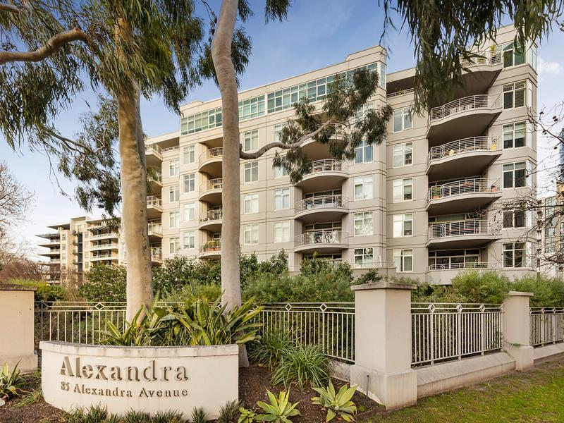 63/85 Alexandra Avenue SOUTH YARRA