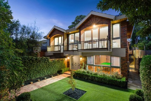 64 Erica Avenue GLEN IRIS (Stonnington)